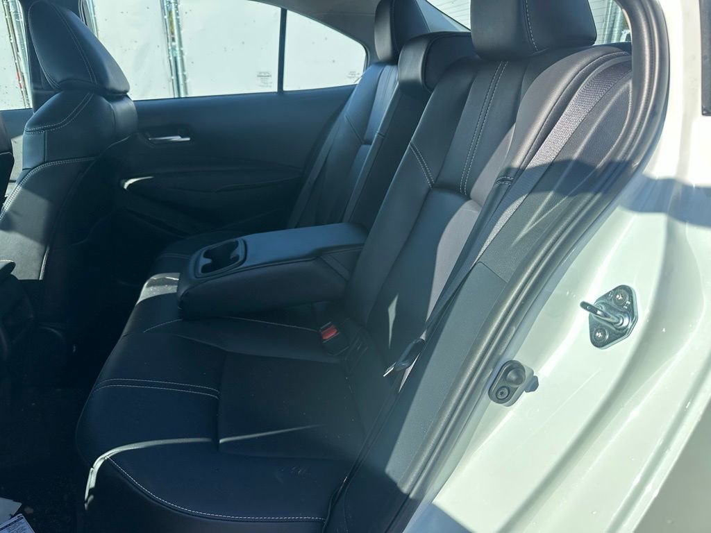 Used 2021 Toyota Corolla XLE w/ Carpet Mat Package (TMS) image 8