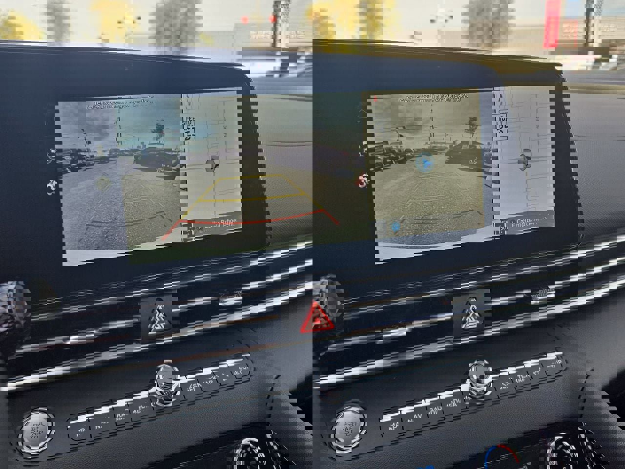 Used 2025 Hyundai Elantra Limited image 23