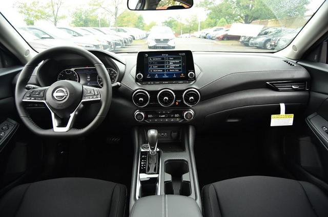 New 2025 Nissan Sentra SV w/ All-Weather Package image 8