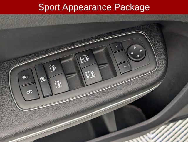 Used 2022 Chrysler 300 Touring w/ Sport Appearance Package RWD image 12