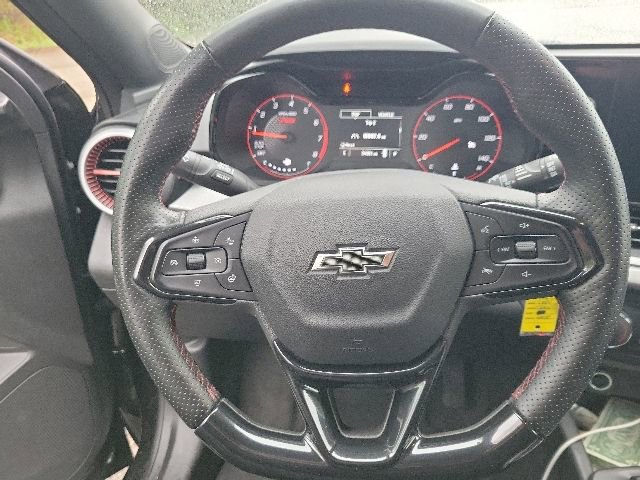 Used 2024 Chevrolet Trax RS w/ Driver Confidence Package FWD image 22