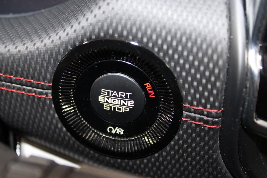 Used 2025 Jeep Compass Trailhawk image 37