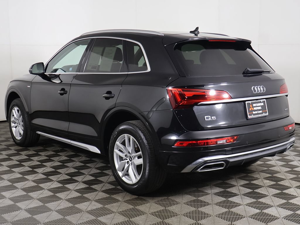 Used 2023 Audi Q5 2.0T Premium w/ Convenience Package AWD/4WD image 11