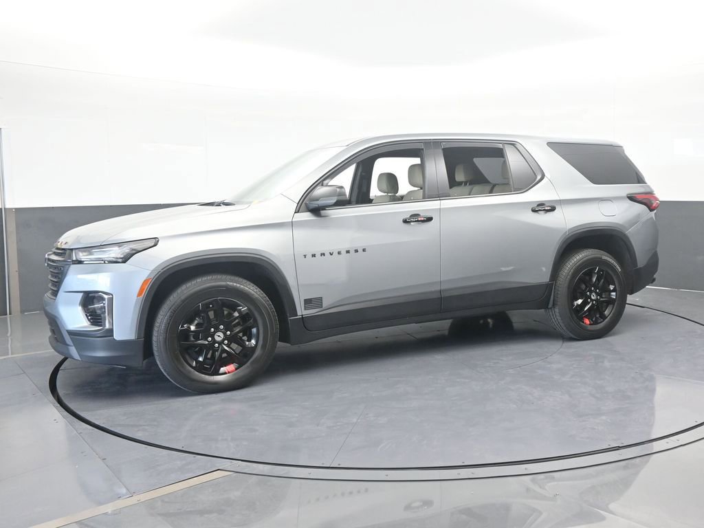 Used 2023 Chevrolet Traverse LS video 2