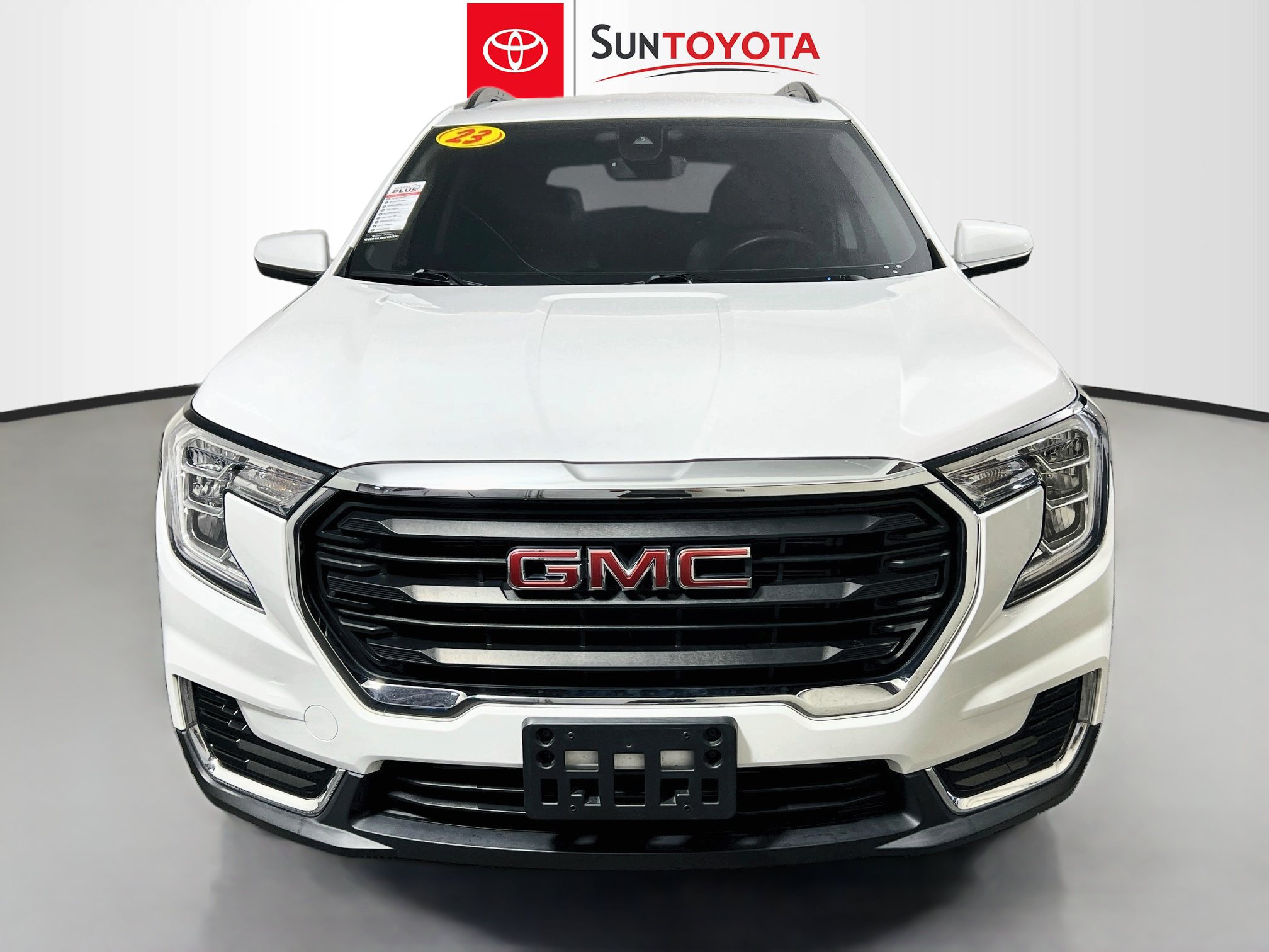Used 2023 GMC Terrain SLE w/ Driver Convenience Package AWD/4WD image 10