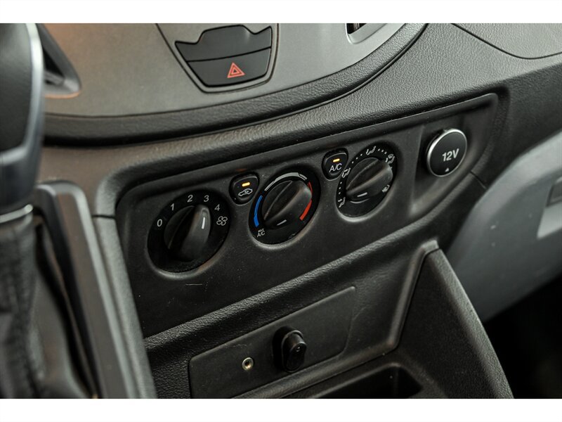 Used 2019 Ford Transit 250 138 RWD image 21