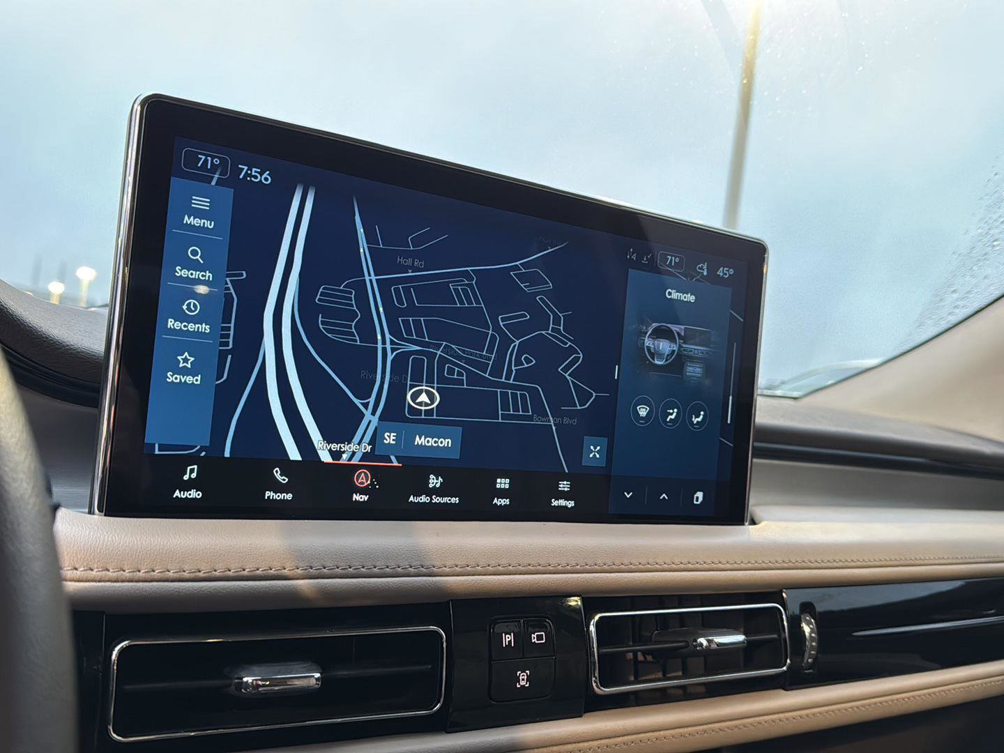 Used 2022 Lincoln Nautilus FWD w/ Premium Package image 23