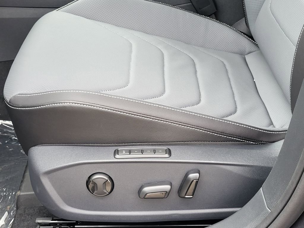 New 2026 Volkswagen Jetta SEL FWD image 7