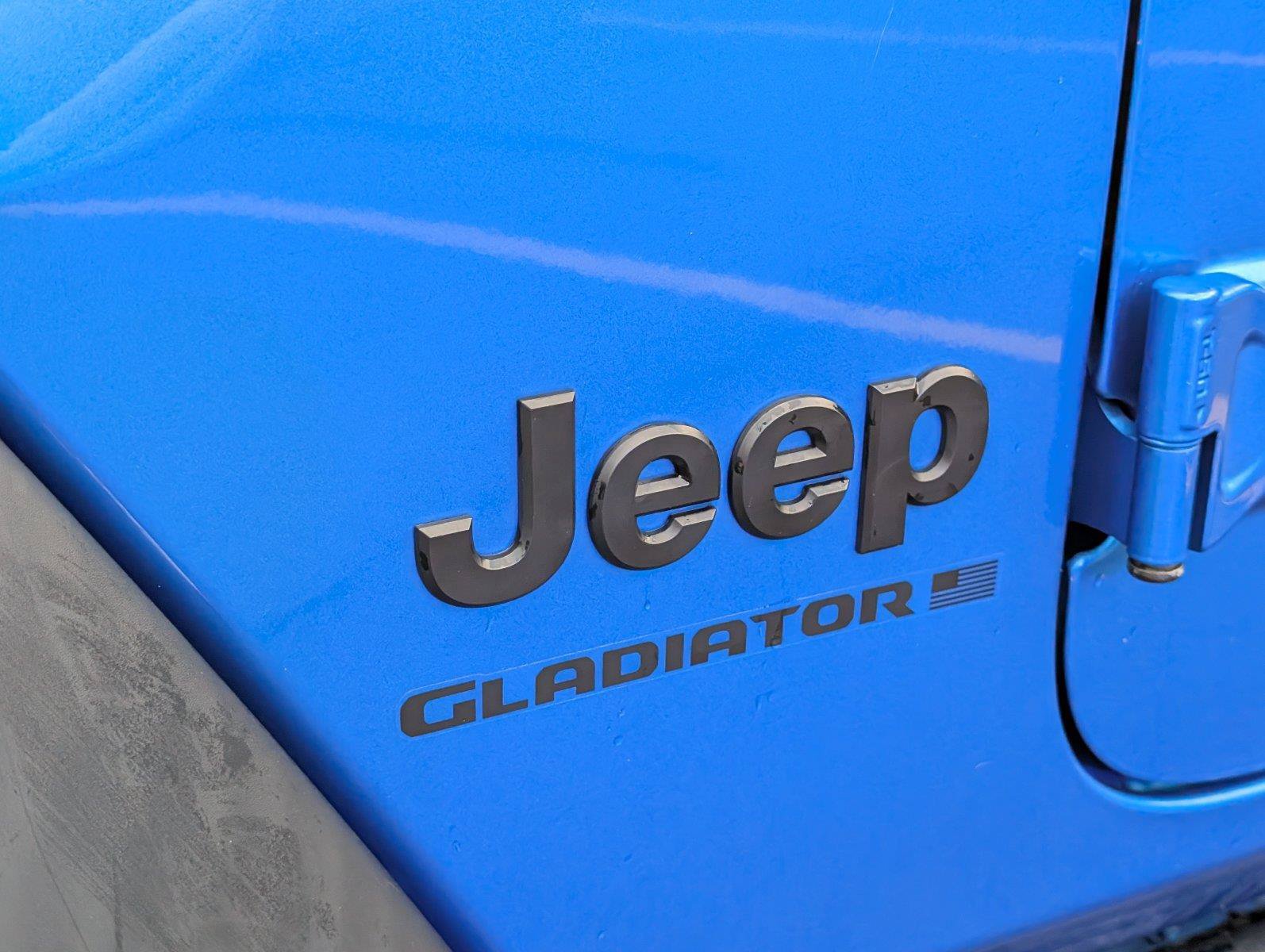 Used 2024 Jeep Gladiator Sport AWD/4WD image 10