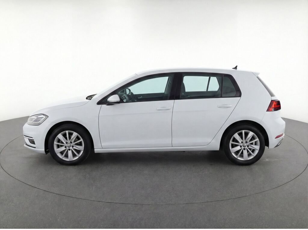 Used 2017 Volkswagen Golf S image 38