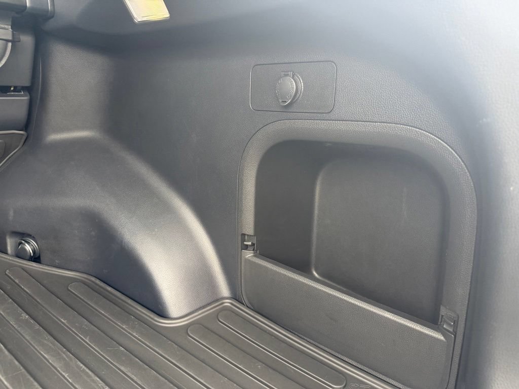 Certified 2025 Toyota RAV4 SE AWD/4WD image 36