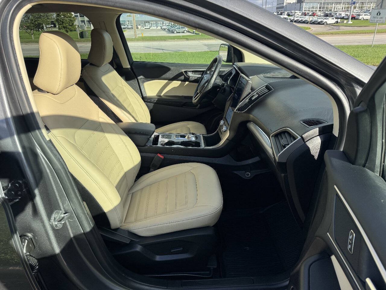 Used 2021 Ford Edge SEL w/ Convenience Package AWD/4WD image 14