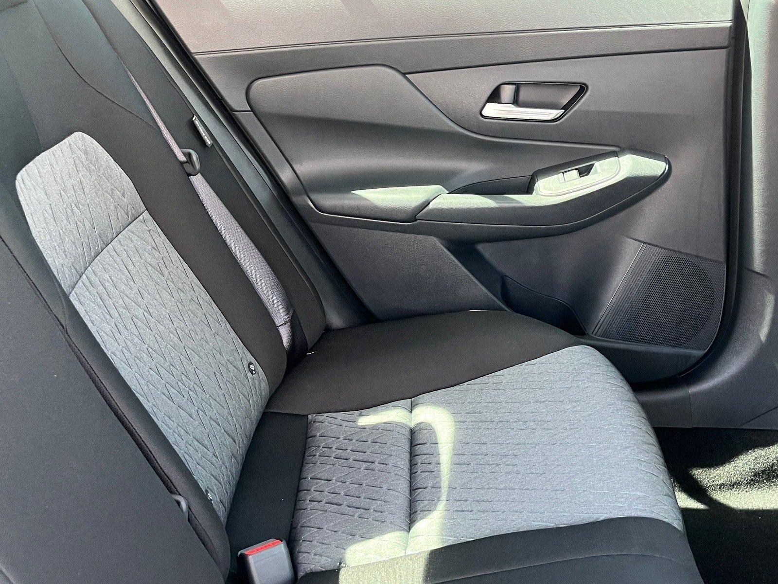 New 2027 Nissan Sentra SV w/ Floor Mat Package FWD image 10