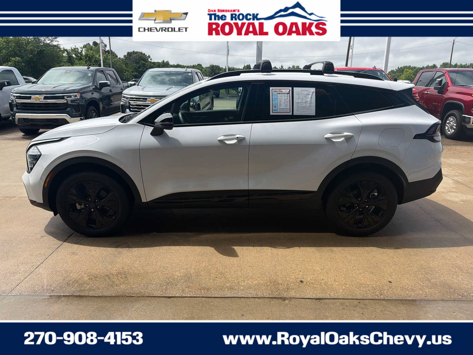 Used 2025 Kia Sportage X-Line AWD/4WD image 2