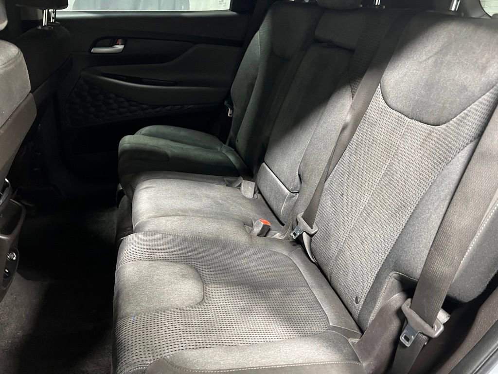 Used 2019 Hyundai Santa Fe SE FWD image 16