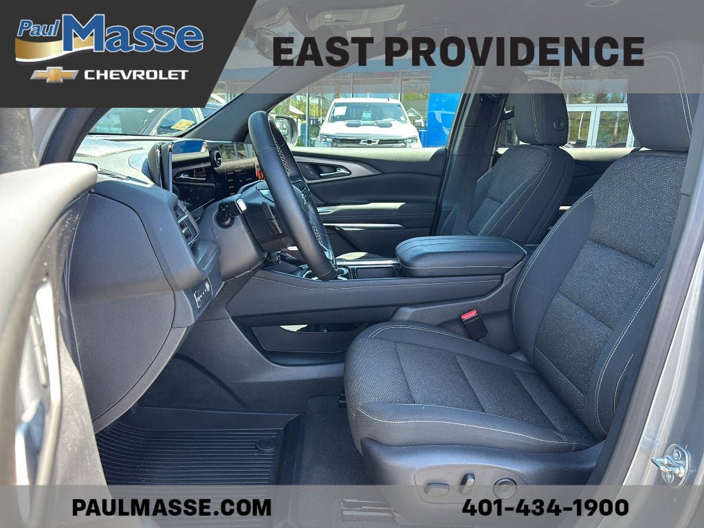 Certified 2025 Chevrolet Traverse LT w/ Midnight/Sport Edition AWD/4WD image 18