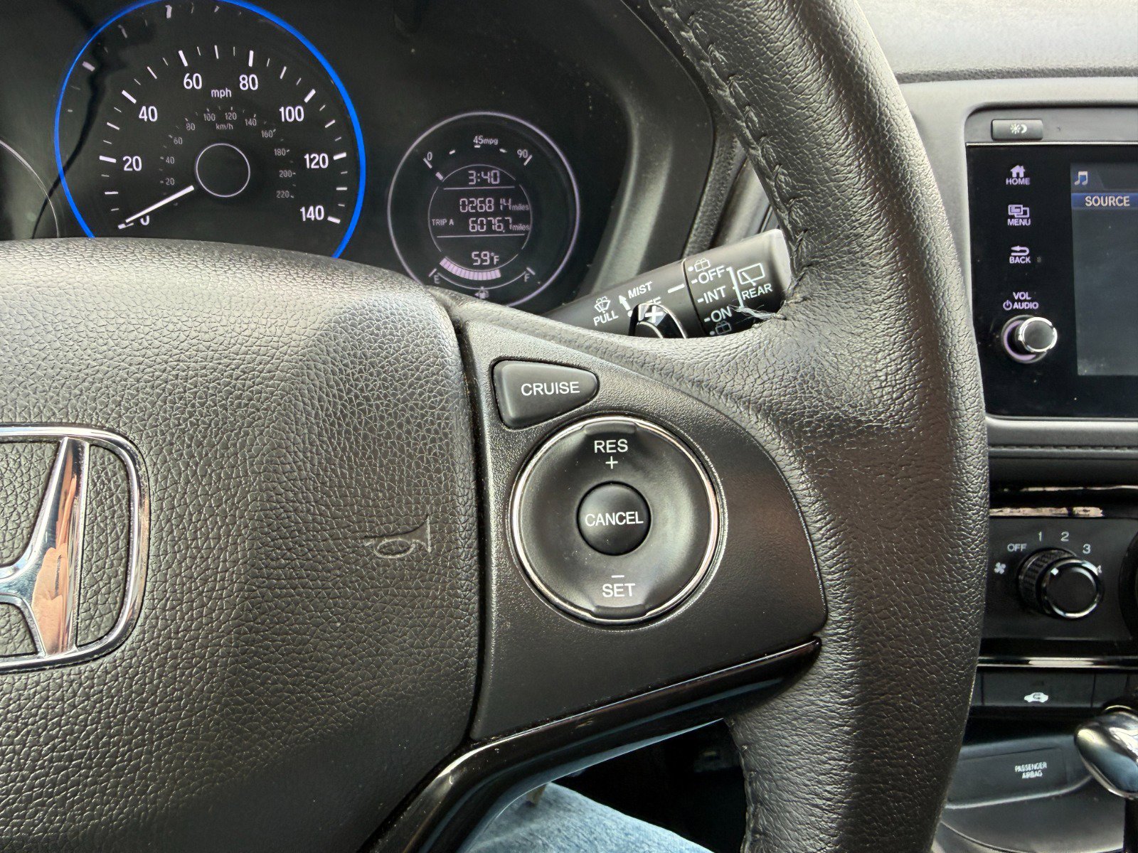 Used 2022 Honda HR-V Sport image 25