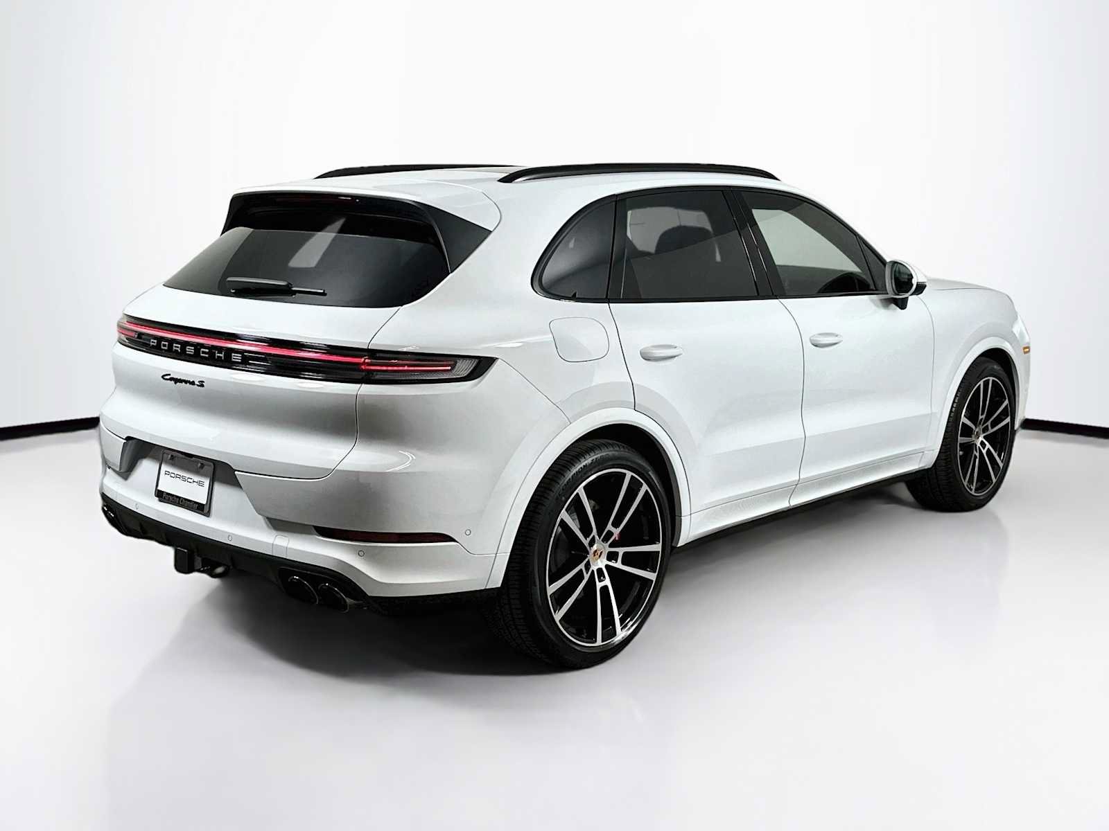 New 2026 Porsche Cayenne S AWD/4WD image 9