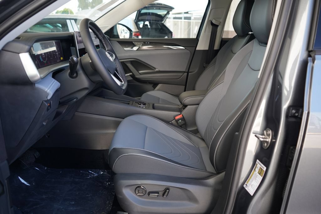 New 2026 Volkswagen Tiguan SE AWD/4WD image 6