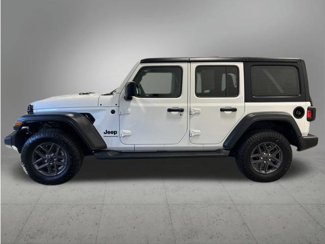 Used 2024 Jeep Wrangler Unlimited Sport AWD/4WD image 2