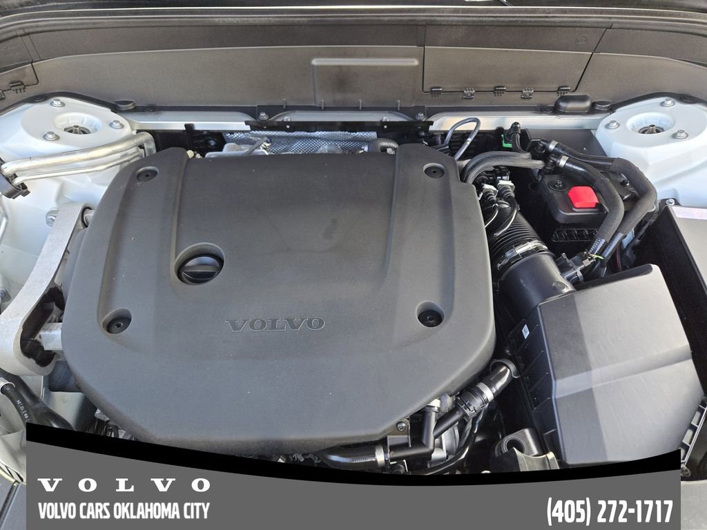 Certified 2025 Volvo XC90 B6 Plus image 31