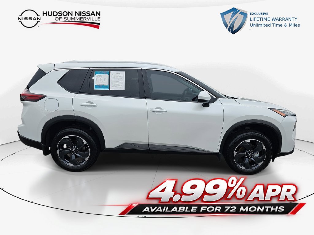 Used 2025 Nissan Rogue SV w/ SV Premium Package FWD image 5