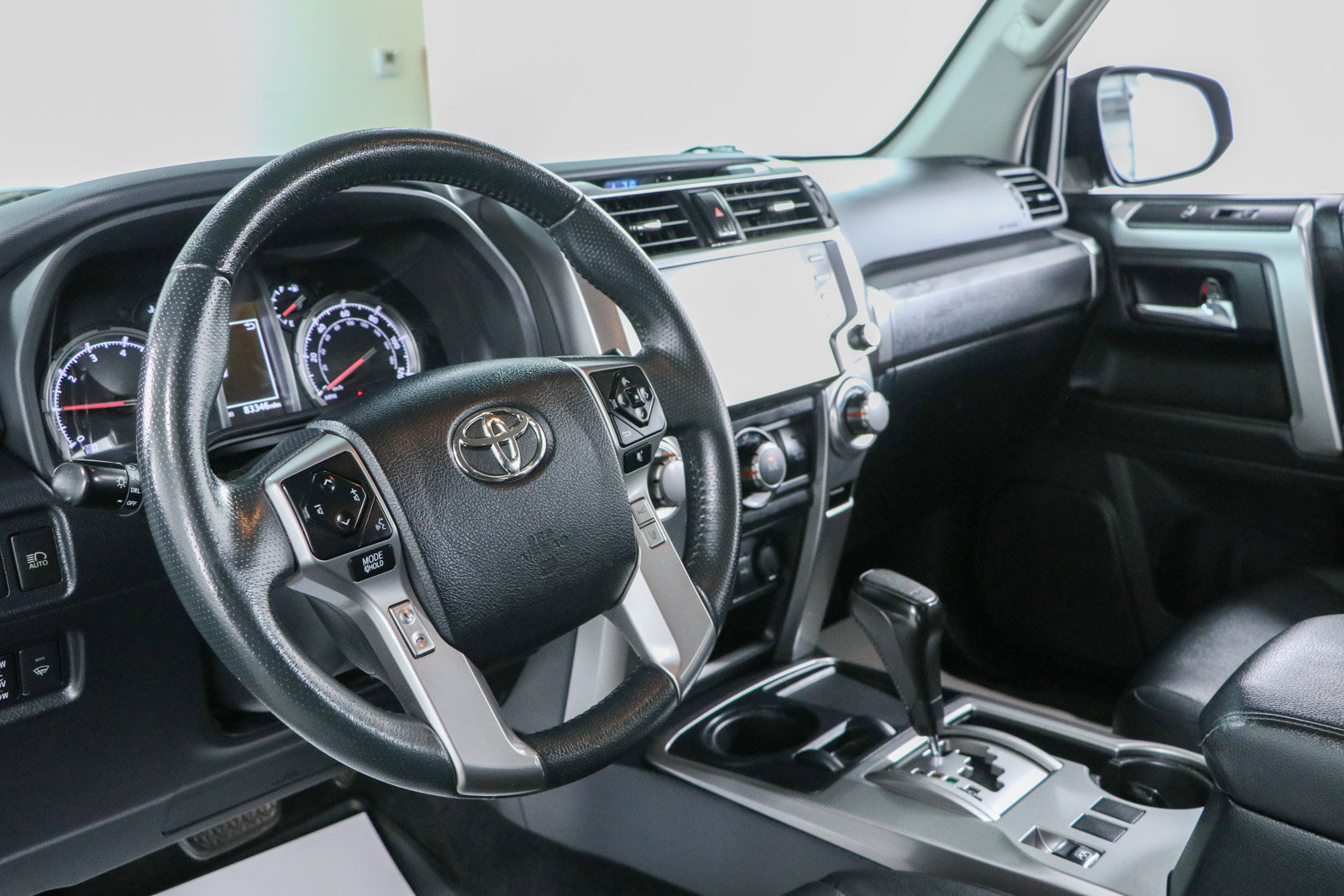 Used 2022 Toyota 4Runner TRD Sport w/ Technology Package RWD image 22