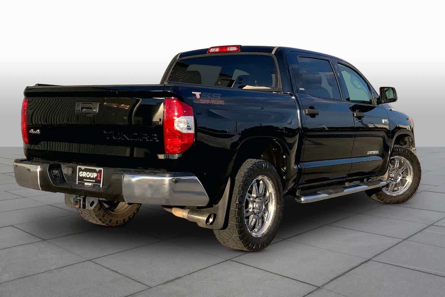 Used 2016 Toyota Tundra SR5 w/ SR5 Upgrade Package AWD/4WD image 13