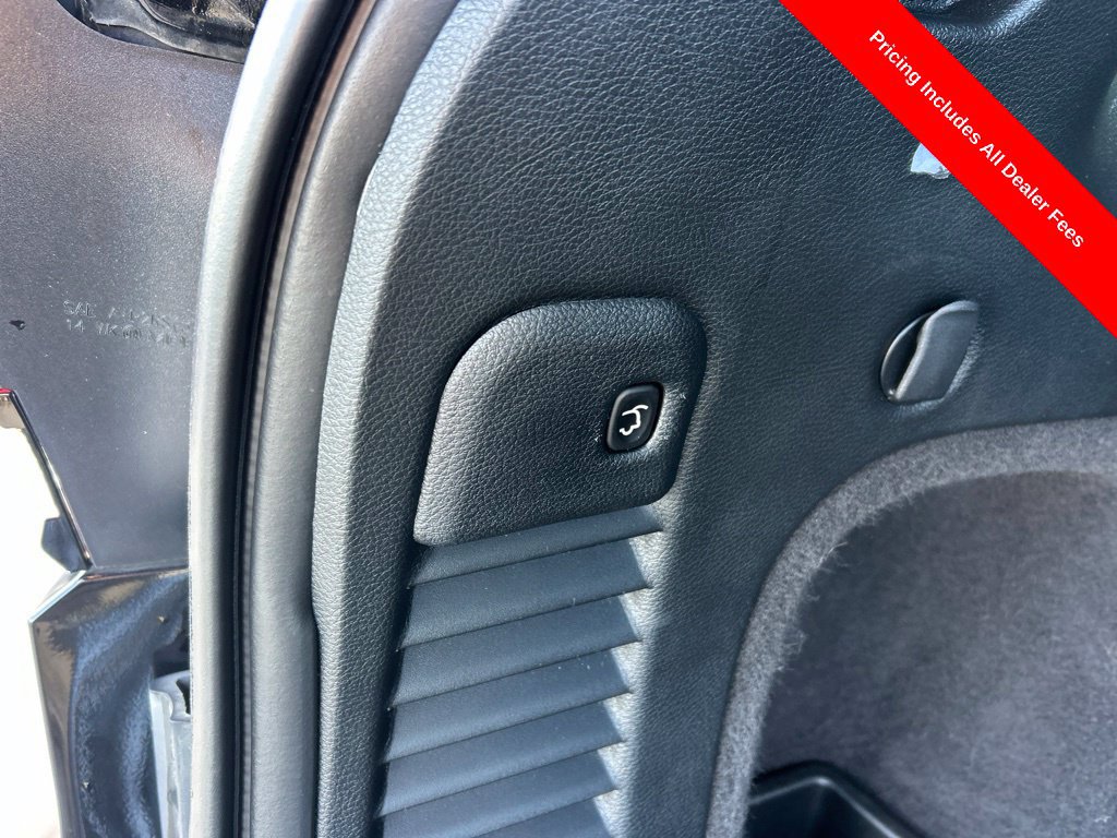 Used 2019 Jeep Grand Cherokee Altitude RWD image 18