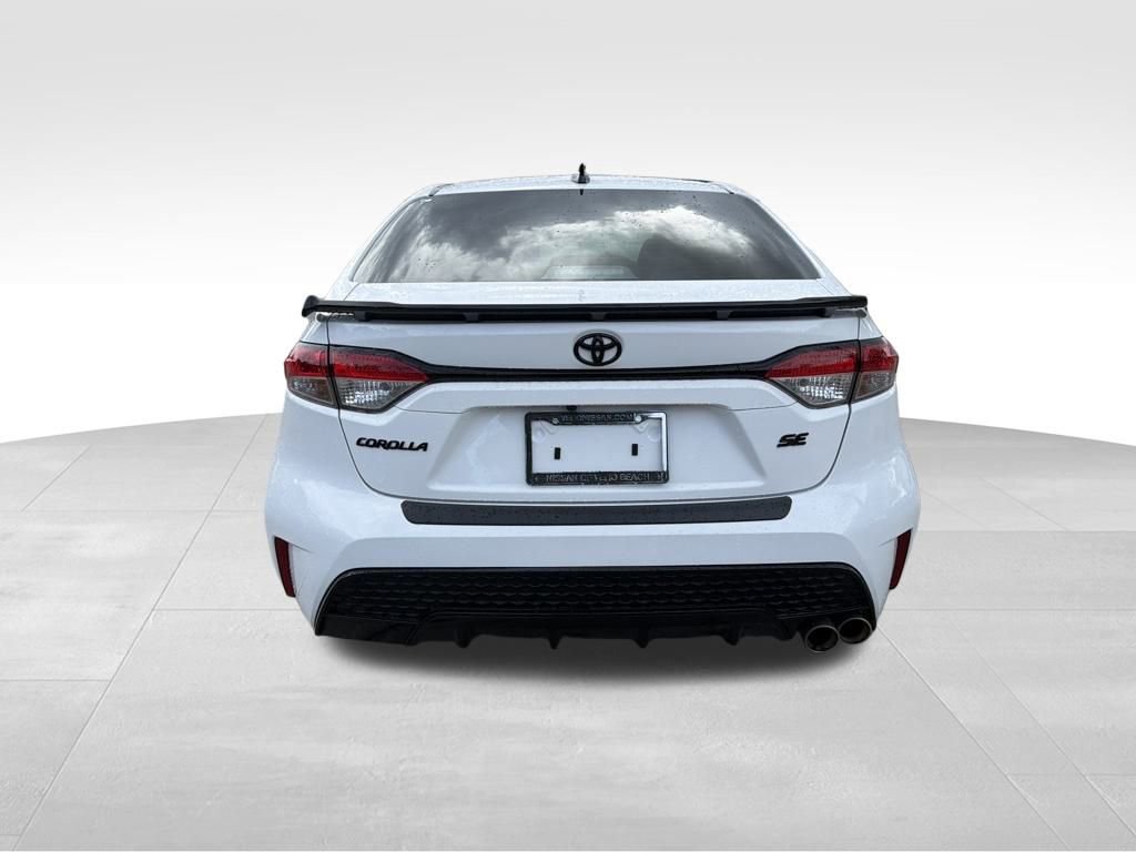 Used 2022 Toyota Corolla SE image 6