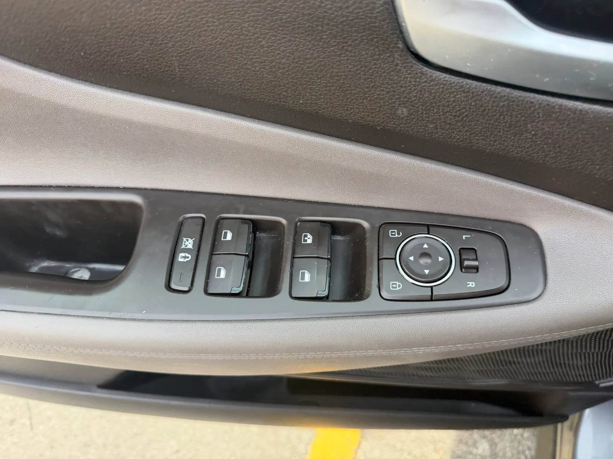 Used 2019 Hyundai Santa Fe SE FWD image 21