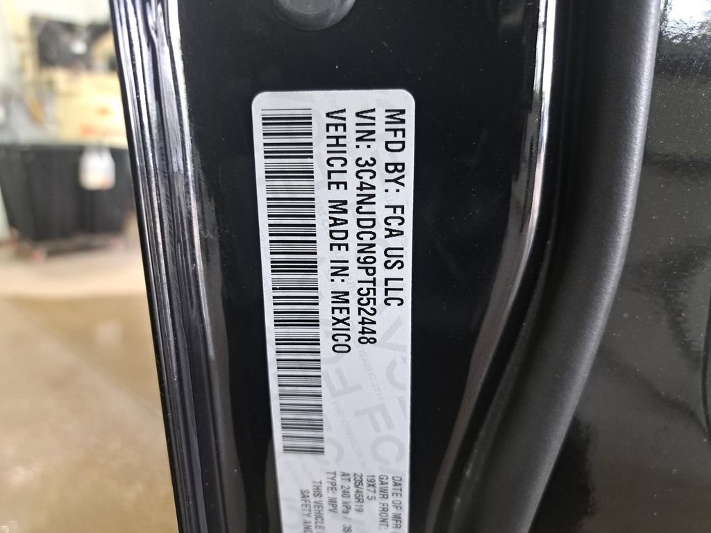 Certified 2023 Jeep Compass Limited w/ Elite Group AWD/4WD image 36