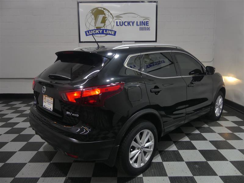 Used 2019 Nissan Rogue Sport SV image 11