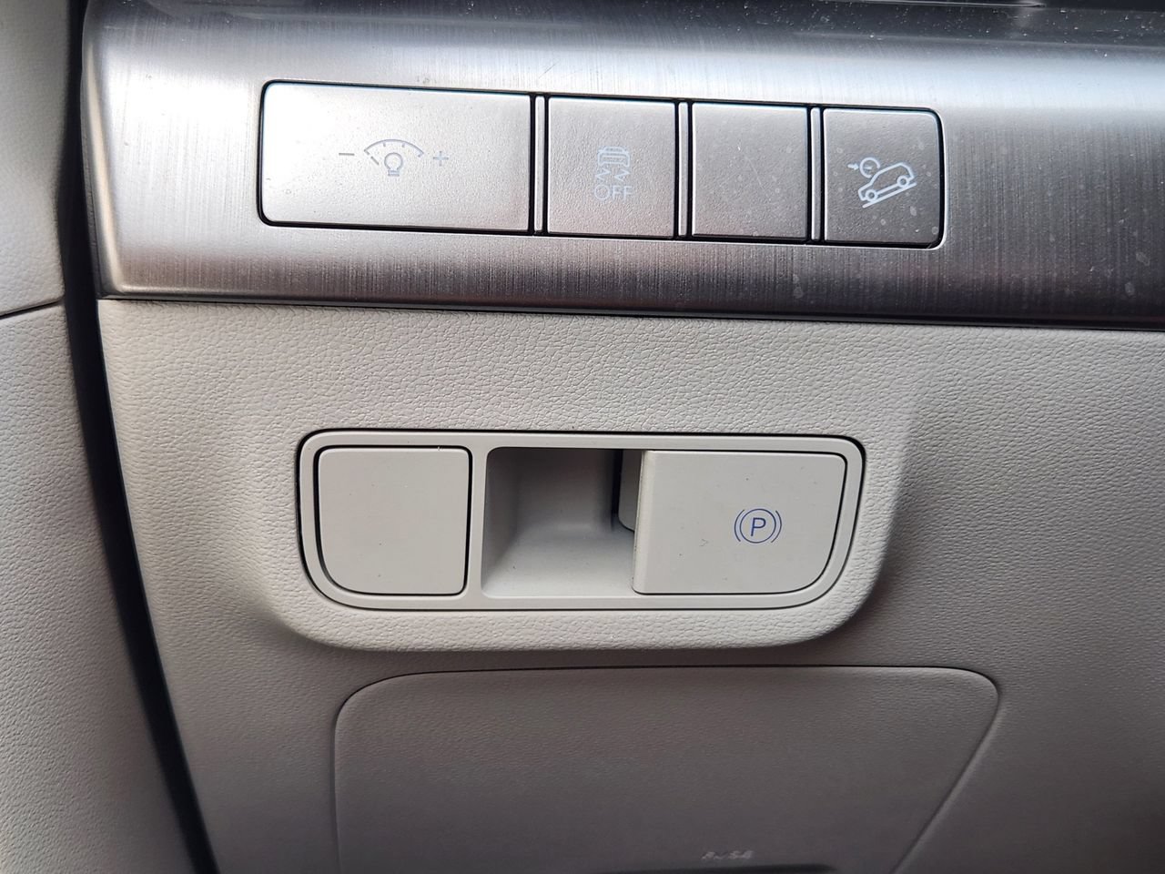 Used 2025 Hyundai Kona SEL FWD image 21