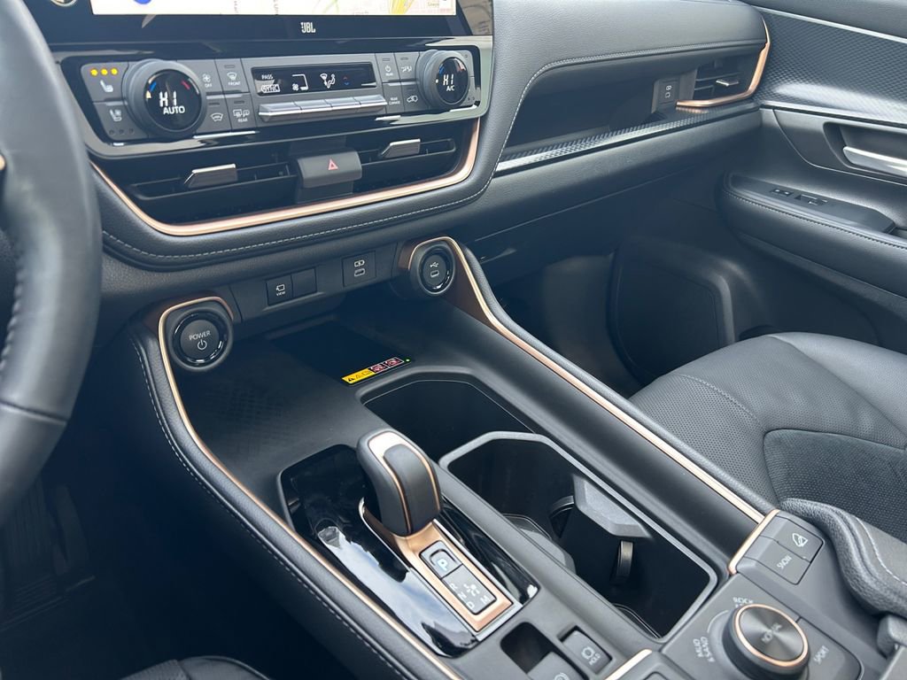 Used 2024 Toyota Grand Highlander AWD Hybrid image 21