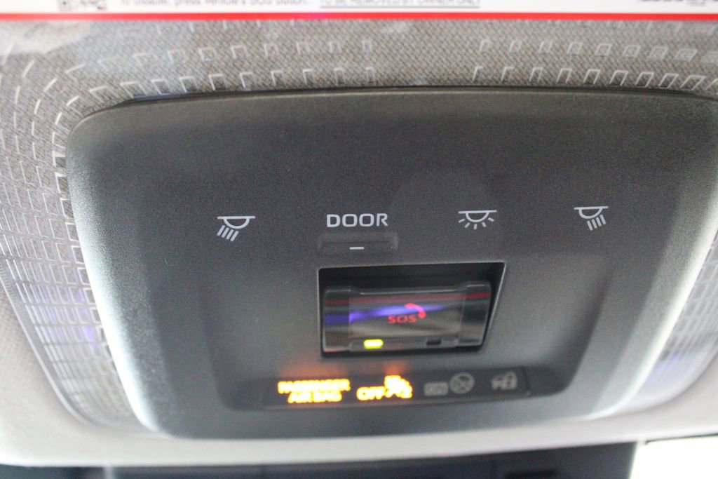 New 2026 Toyota Prius Plug-In Hybrid FWD image 31