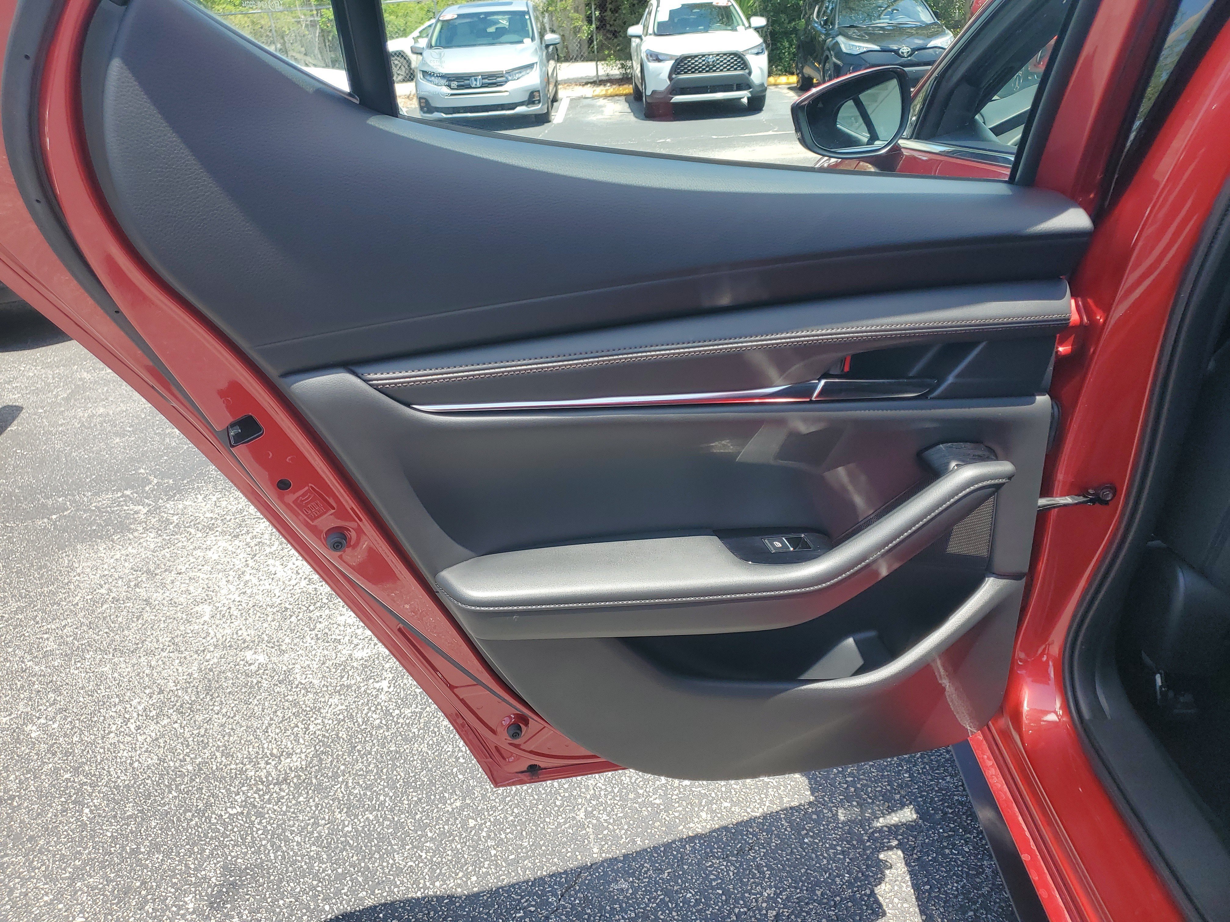 Used 2019 MAZDA MAZDA3 AWD Hatchback w/ Premium Pkg image 14