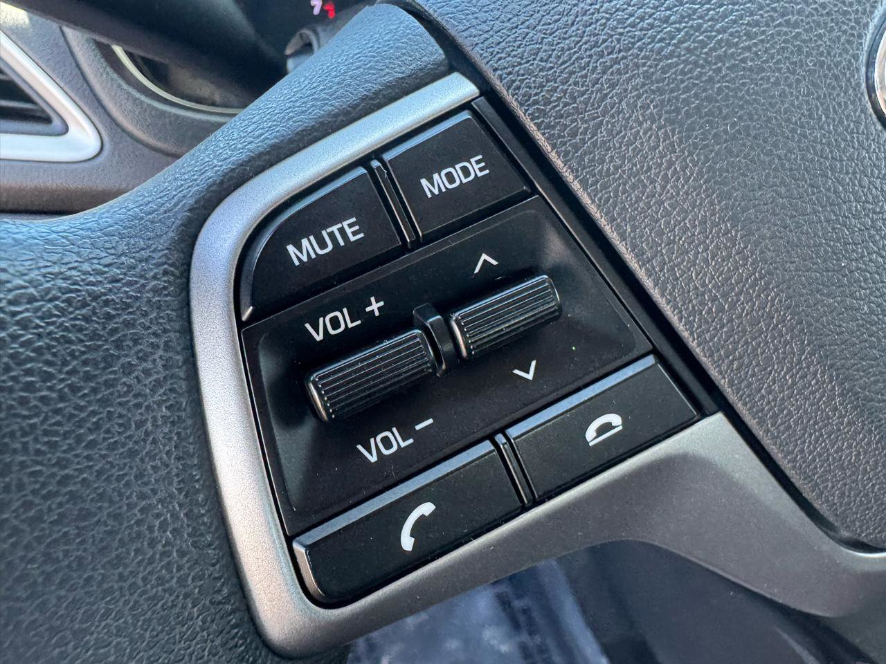 Used 2021 Hyundai Accent SE image 36