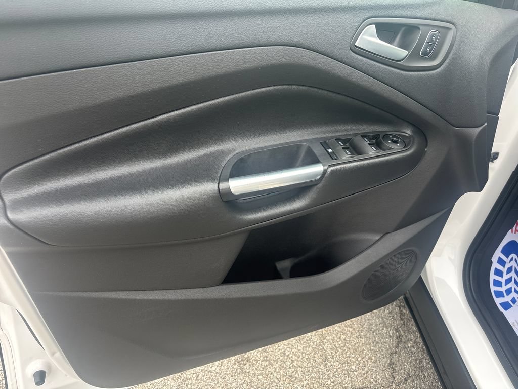 Used 2017 Ford Escape SE AWD/4WD image 14