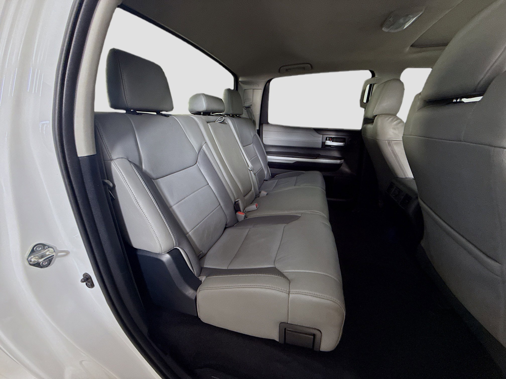 Used 2018 Toyota Tundra Limited w/ Limited Premium Package image 26