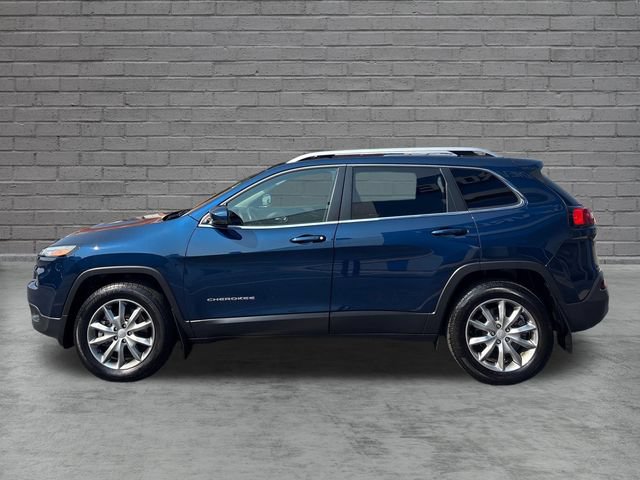 Used 2018 Jeep Cherokee Limited w/ Trailer Tow Group AWD/4WD image 4