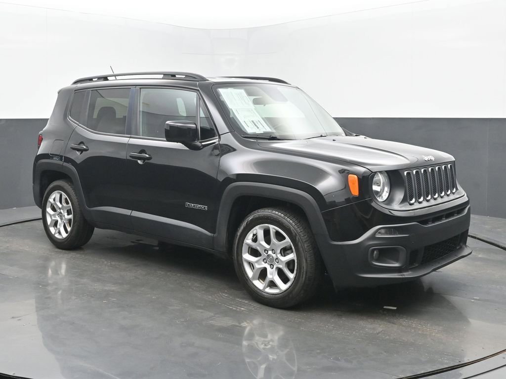 Used 2017 Jeep Renegade Latitude FWD image 7