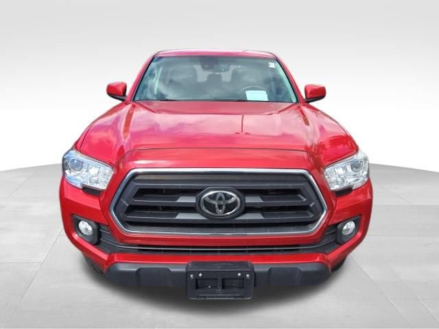 Used 2020 Toyota Tacoma SR5 w/ Blackout Package image 13