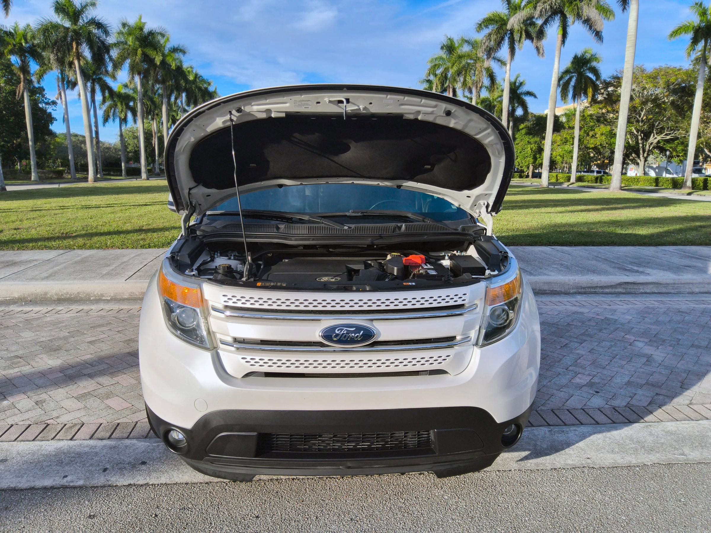 Used 2014 Ford Explorer Limited w/ Equipment Group 301A image 38