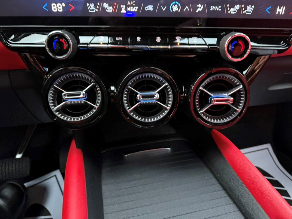 Certified 2025 Chevrolet Blazer EV SS w/ Performance Package image 17