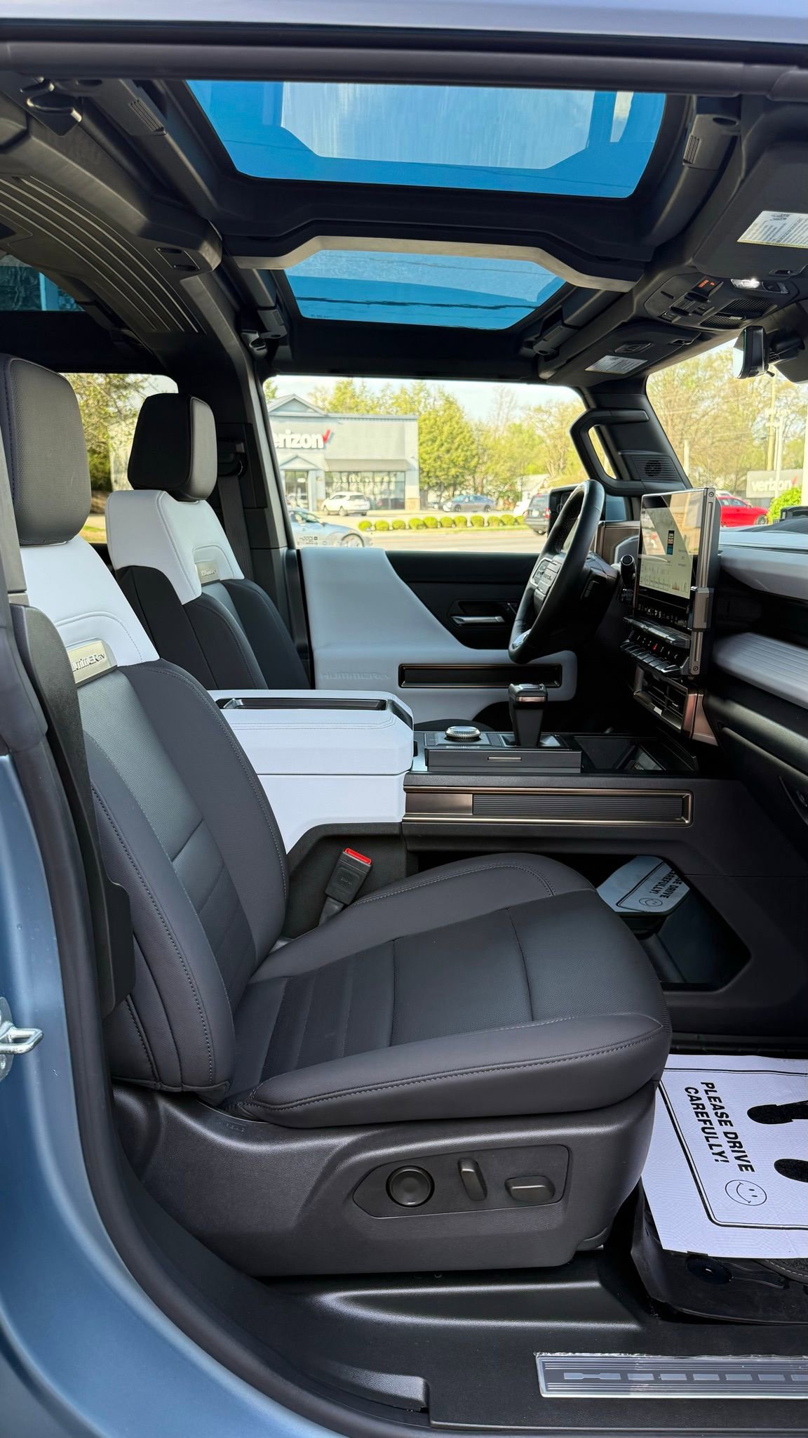 Used 2024 GMC Hummer EV 3X w/ Omega Edition AWD/4WD image 48