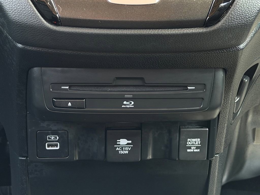 Used 2021 Honda Odyssey Touring image 17