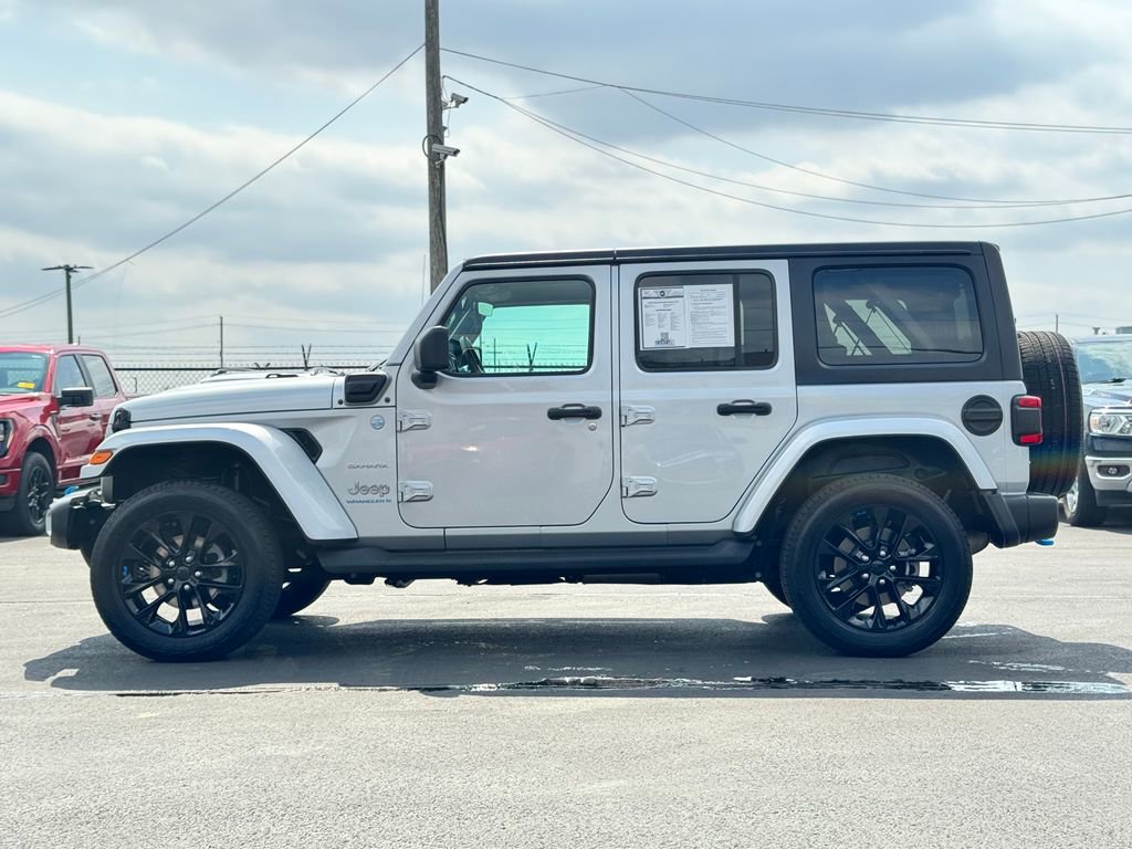 Used 2023 Jeep Wrangler Unlimited Sahara w/ Cold Weather Group image 4