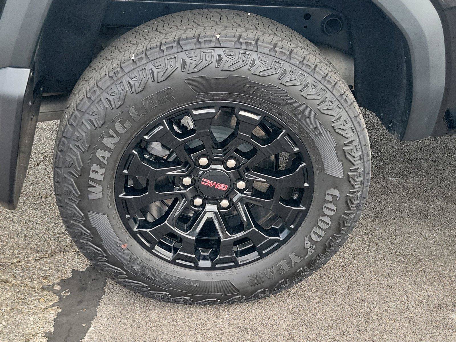 Used 2026 GMC Canyon Elevation w/ Convenience Package AWD/4WD image 5