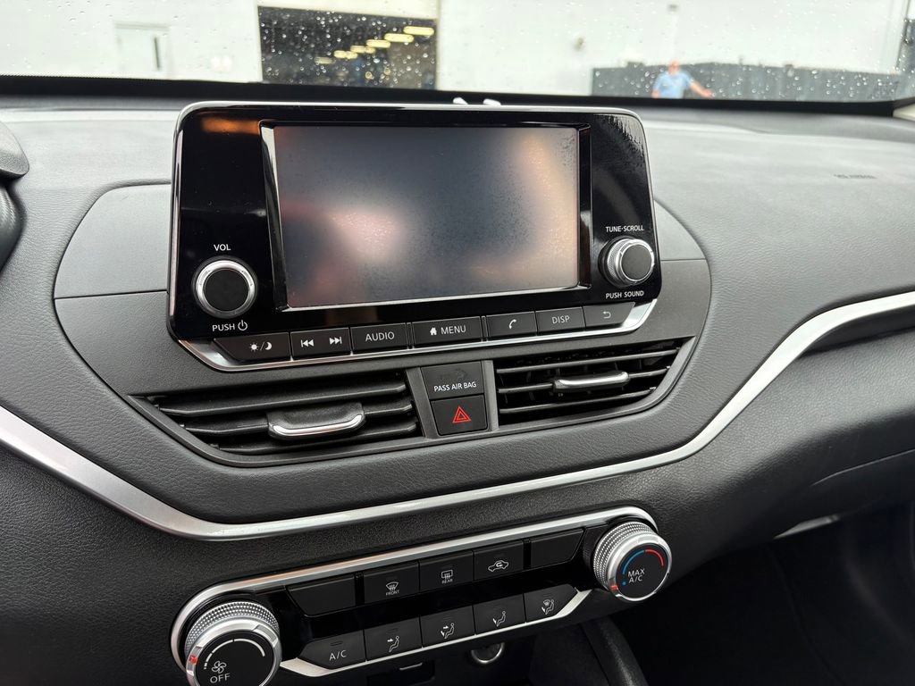 Used 2022 Nissan Altima 2.5 S FWD image 16